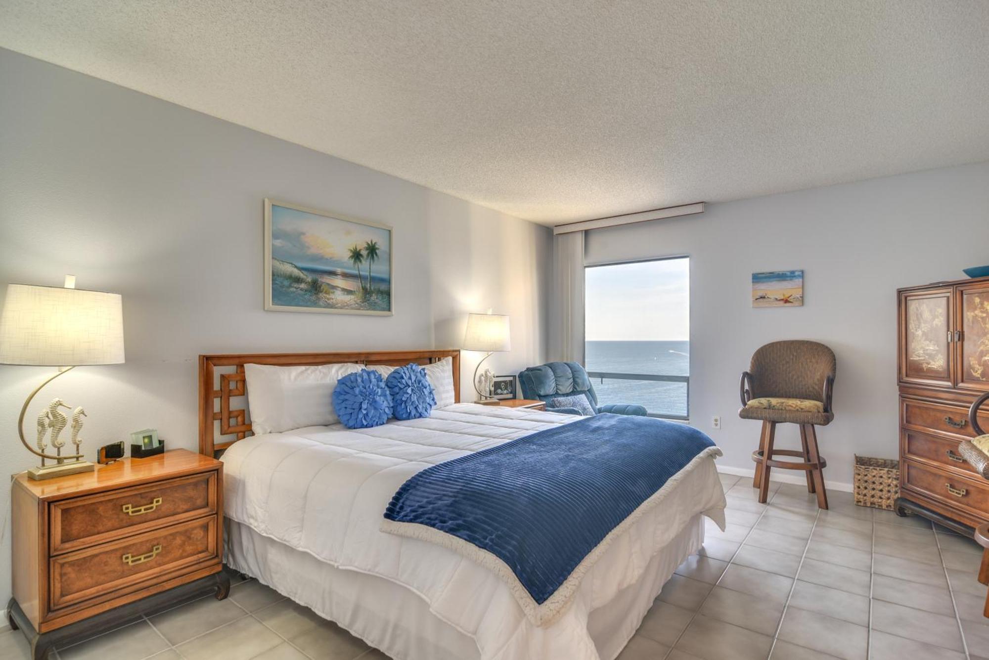 Oceanfront Condo With Balcony And Stunning Views! Clearwater Beach Eksteriør bilde